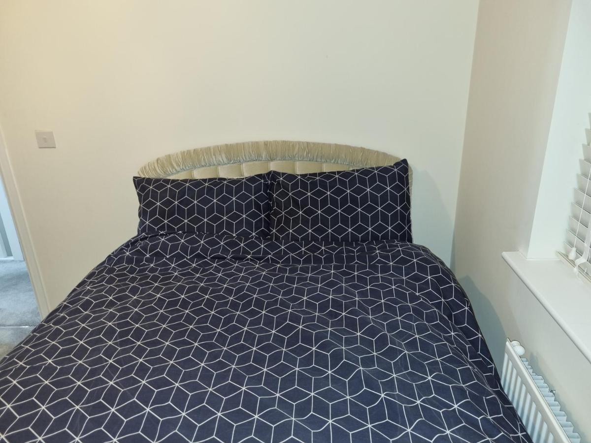 מנספילד 26 Lindhurst Way West מראה חיצוני תמונה